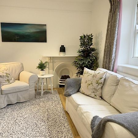 The Mount Somerton Retreat - Nr Bruton, Glastonbury, The Spectacular Wells Cathedral, Millfield School, Leonardo Helicopters, Yeovilton Eksteriør billede