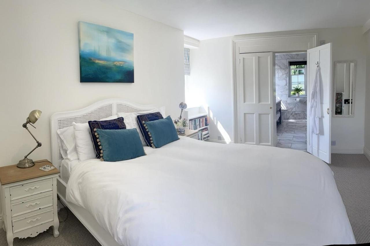 The Mount Somerton Retreat - Nr Bruton, Glastonbury, The Spectacular Wells Cathedral, Millfield School, Leonardo Helicopters, Yeovilton Eksteriør billede