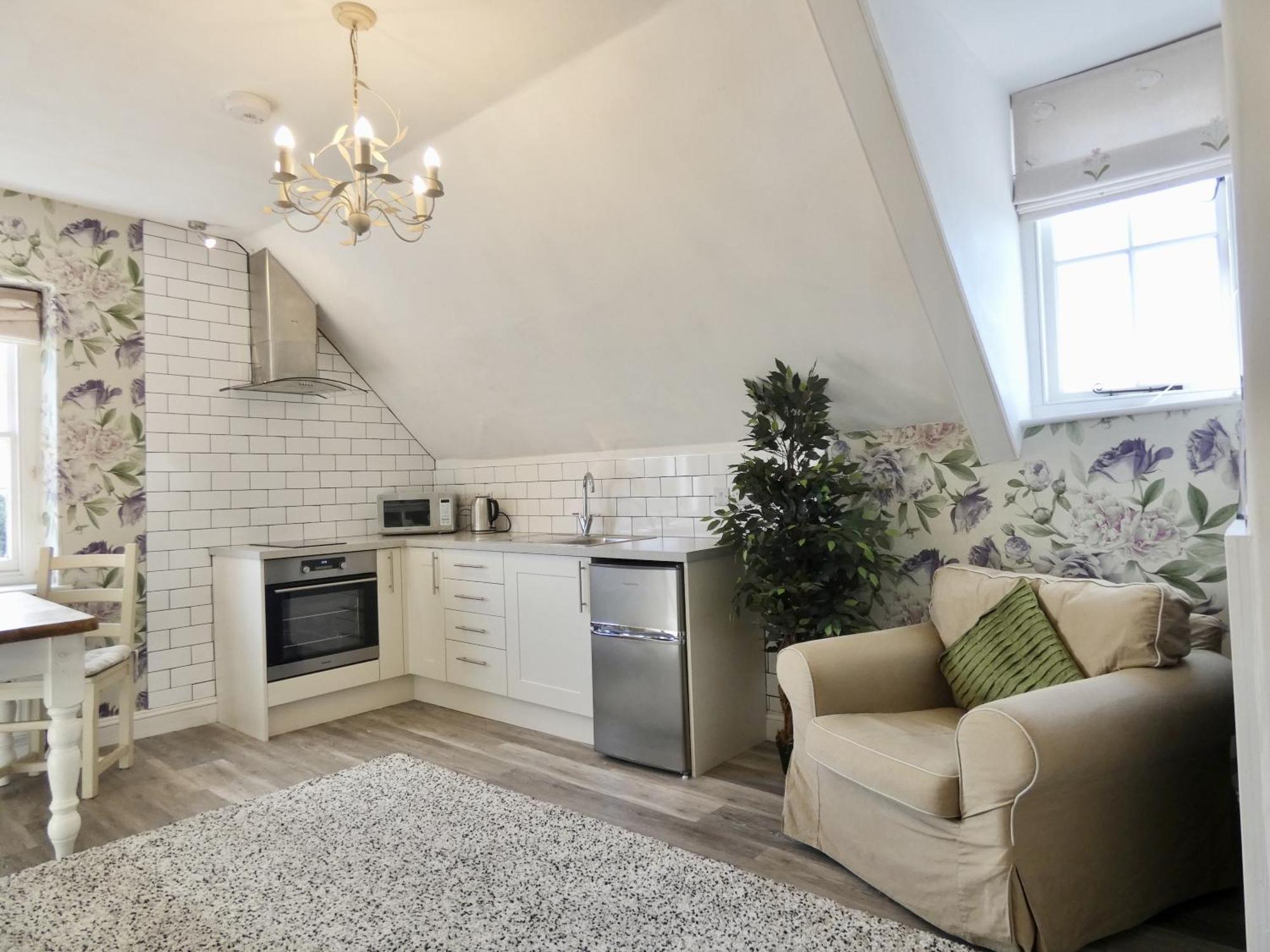The Mount Somerton Retreat - Nr Bruton, Glastonbury, The Spectacular Wells Cathedral, Millfield School, Leonardo Helicopters, Yeovilton Eksteriør billede